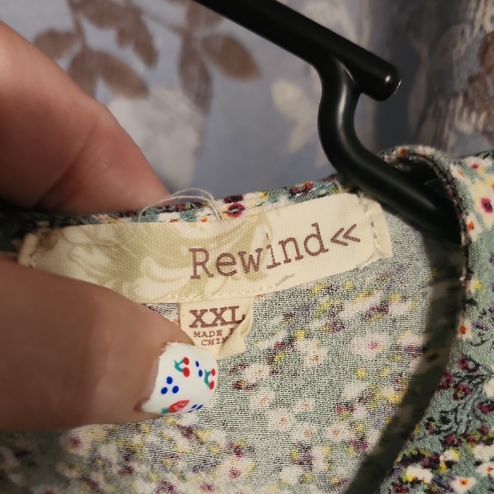 Rewind Multicolor Floral Top - Picture 3 of 7